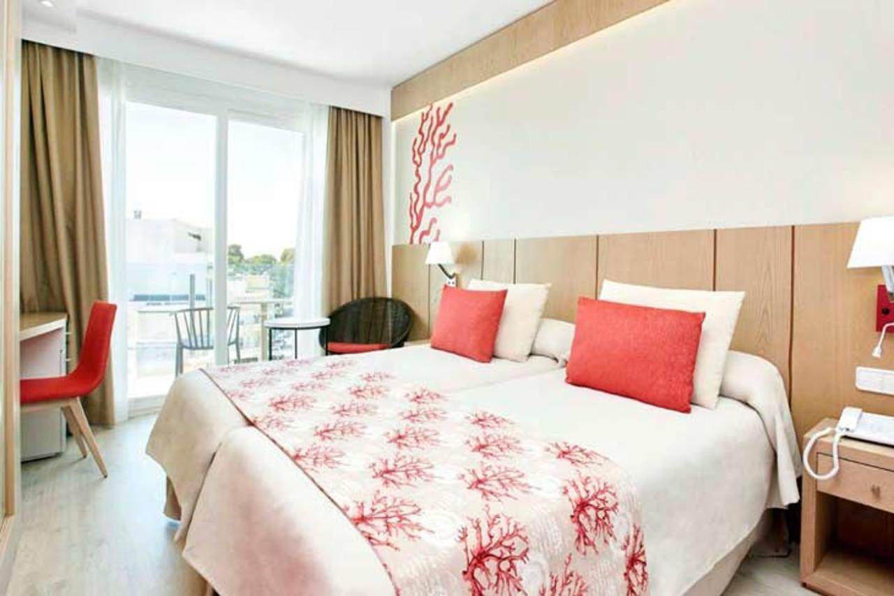 Universal Hotel Perla S'Illot  Esterno foto