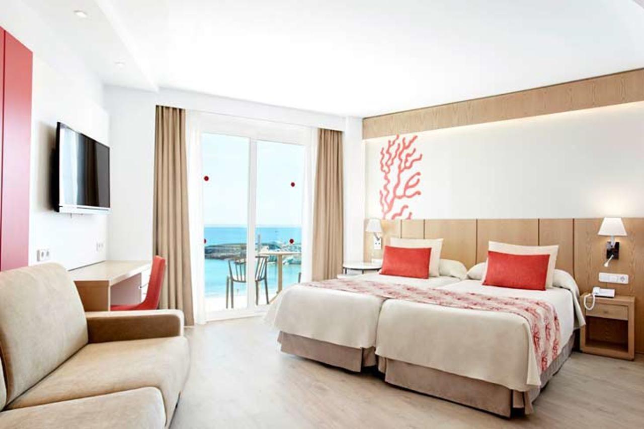 Universal Hotel Perla S'Illot  Esterno foto
