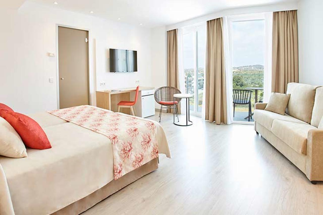 Universal Hotel Perla S'Illot  Esterno foto