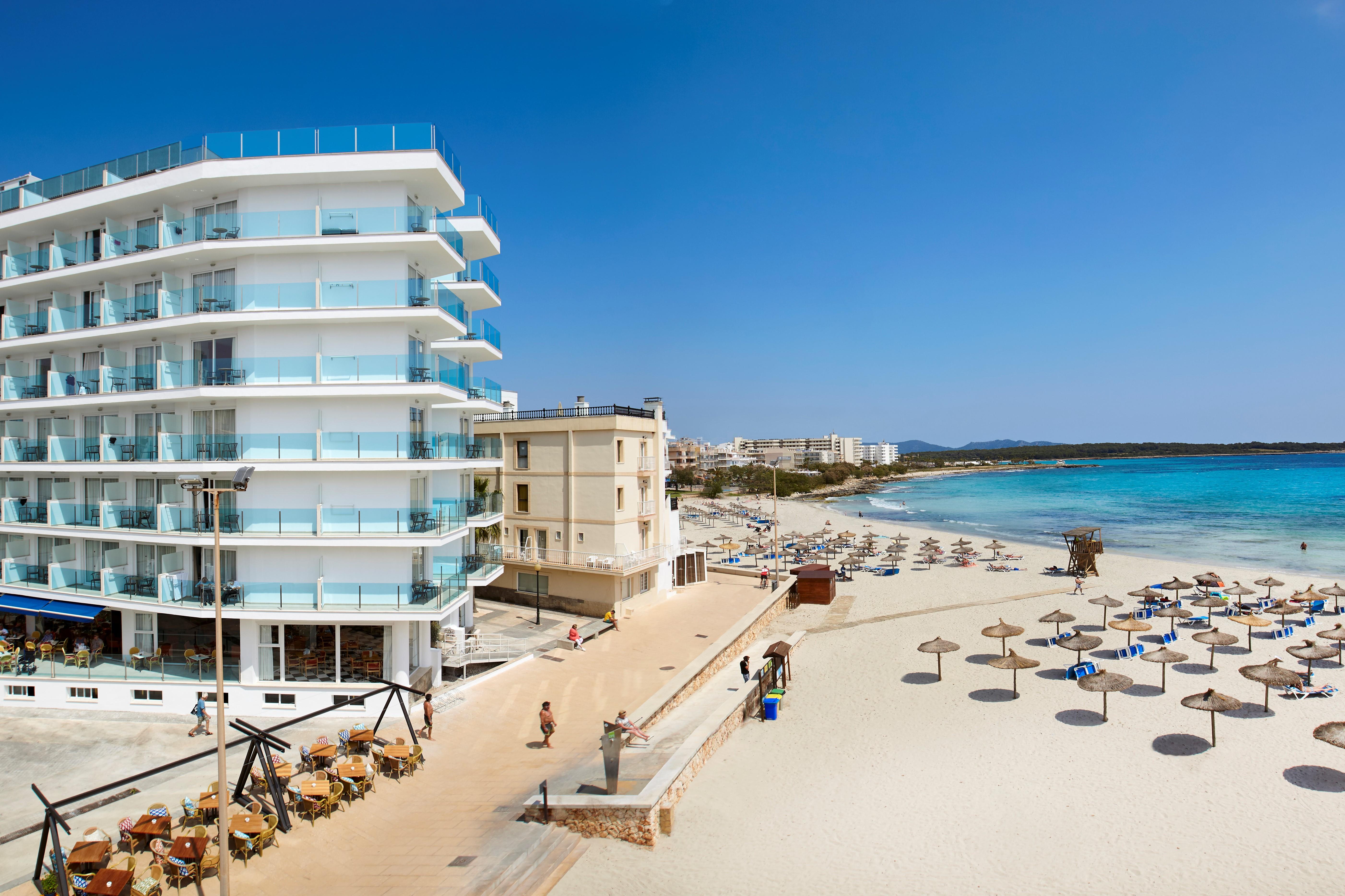 Universal Hotel Perla S'Illot  Esterno foto