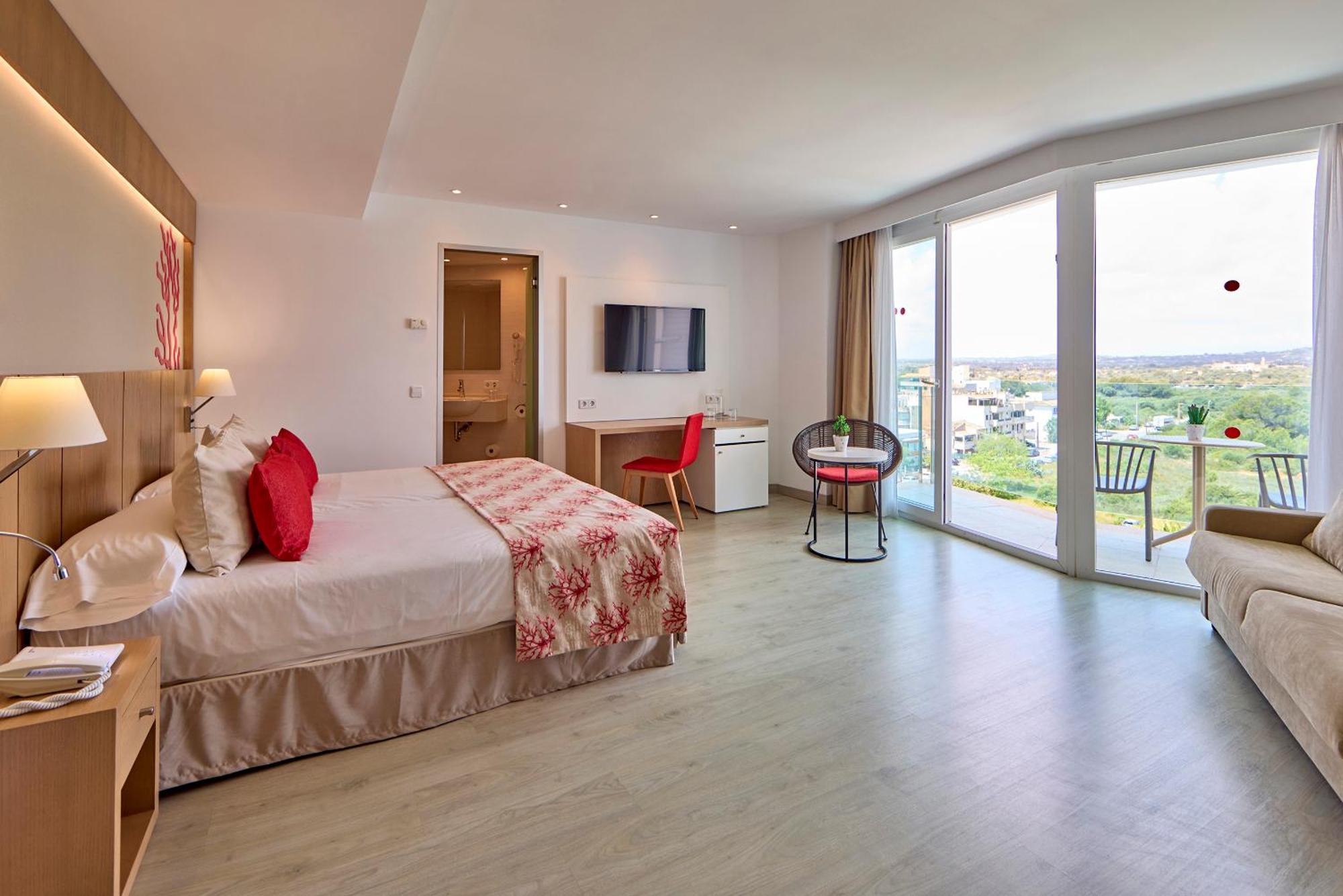 Universal Hotel Perla S'Illot  Esterno foto