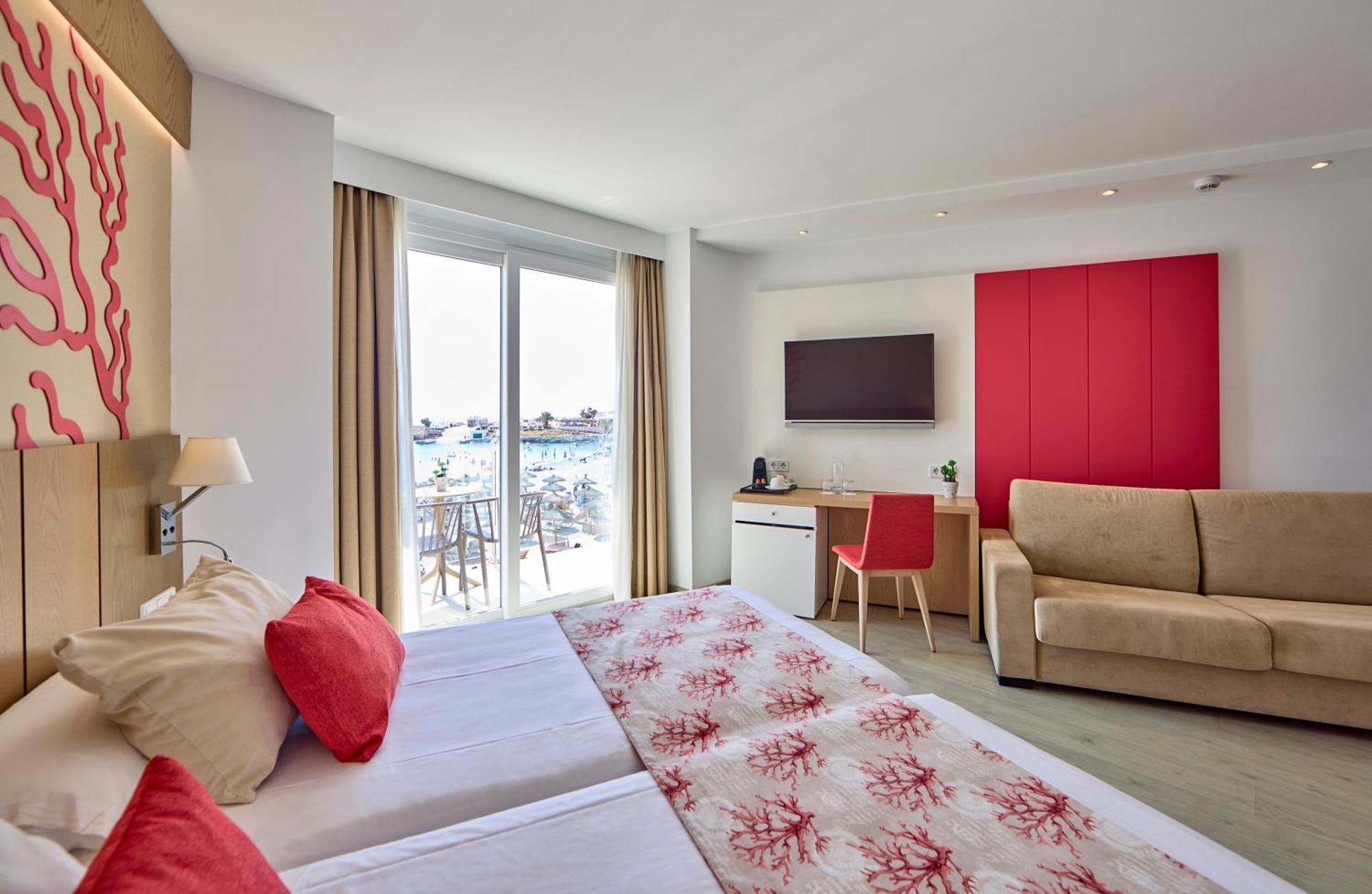 Universal Hotel Perla S'Illot  Esterno foto