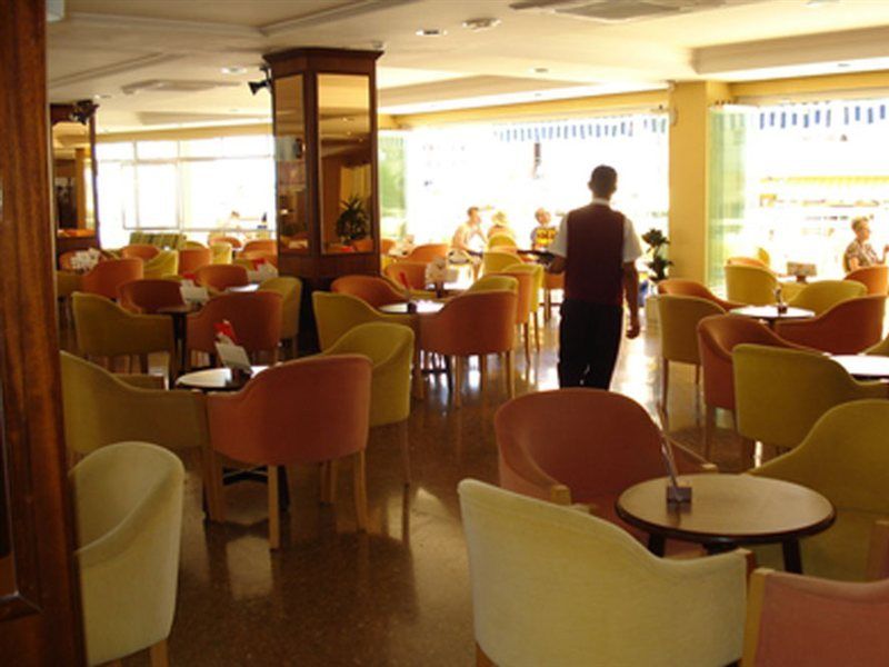 Universal Hotel Perla S'Illot  Esterno foto